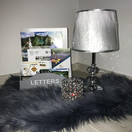 Apartman Kristina - Self Check In & Check Out Otočac Eksteriør bilde